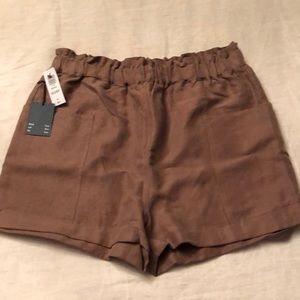 BNWT Wilfred Free Jessica Shorts Size Large